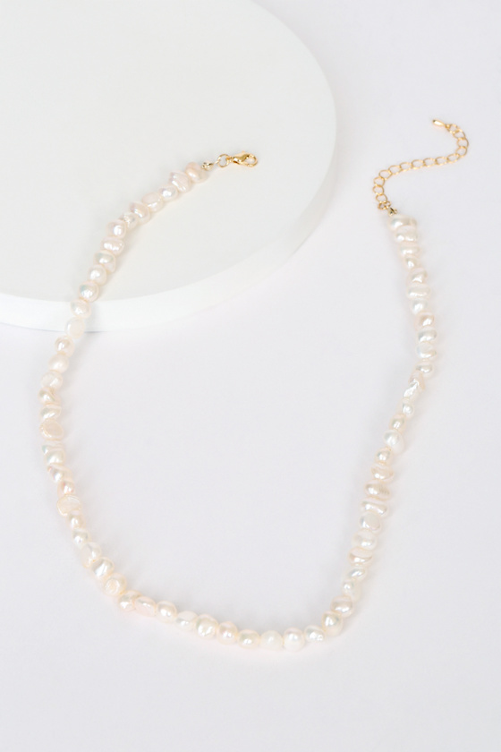 Darling Design White Pearl Choker Necklace 1