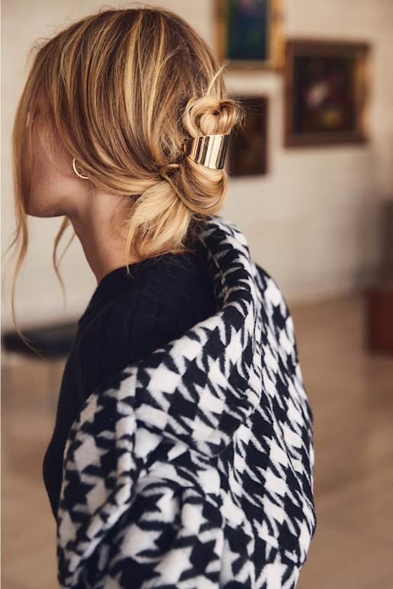 Contemporary Piece Gold Hair Clip 5