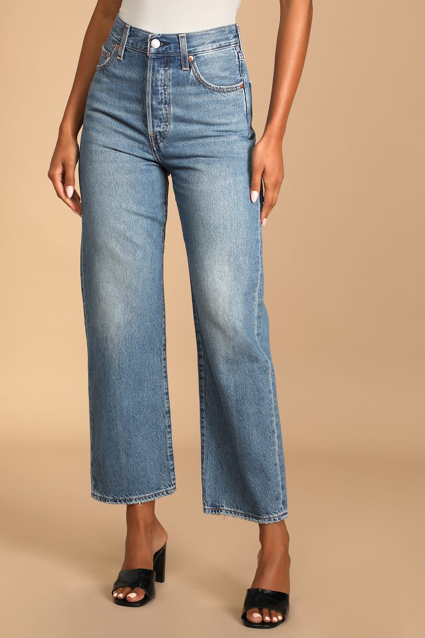 Levi's Ribcage At The Ready - Medium Wash Jeans - High Rise Jeans - Lulus