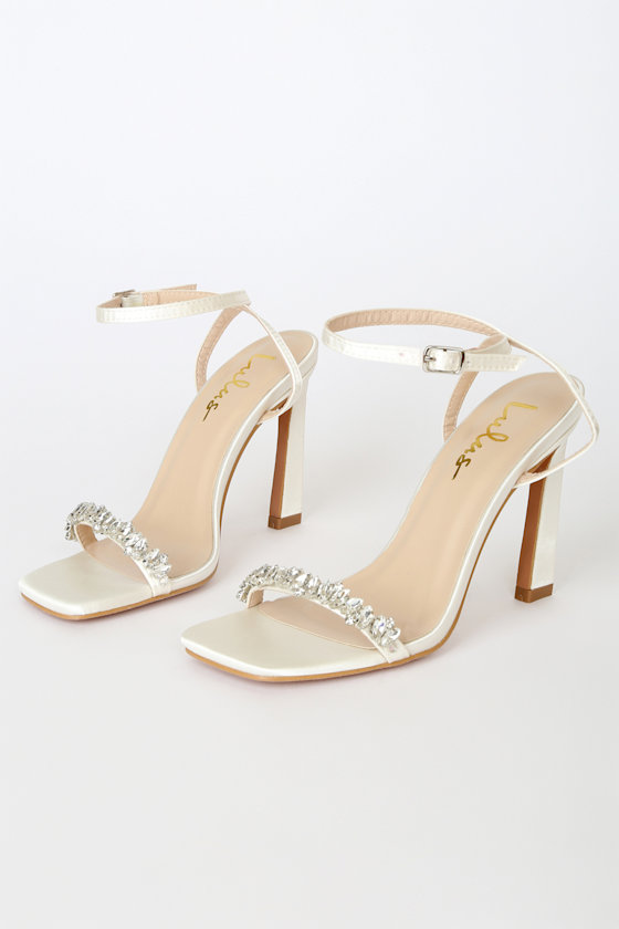 GOLDIE/GOLDIENA: WHITE 3