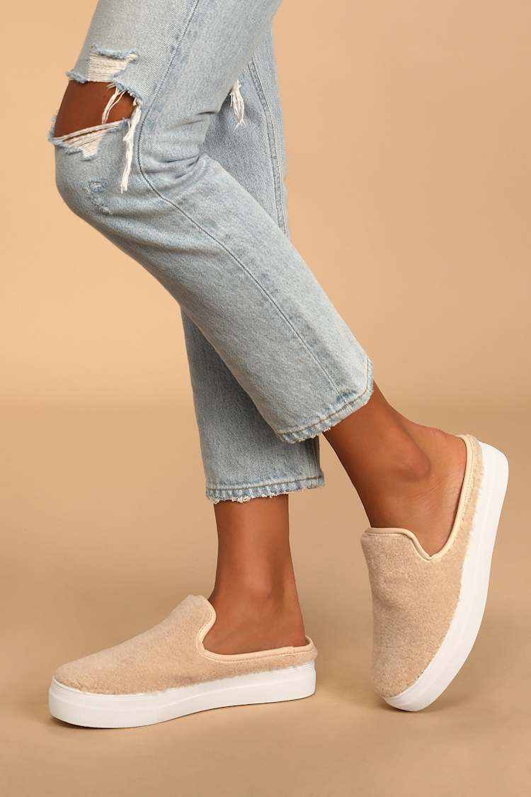 DV Rush - Beige Sneakers - Faux Shearling Shoes - Flatform  display picture 3