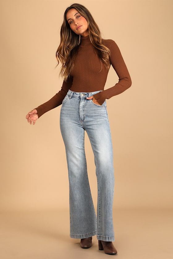 Eastcoast Light Wash High-Rise Flare Jeans 4