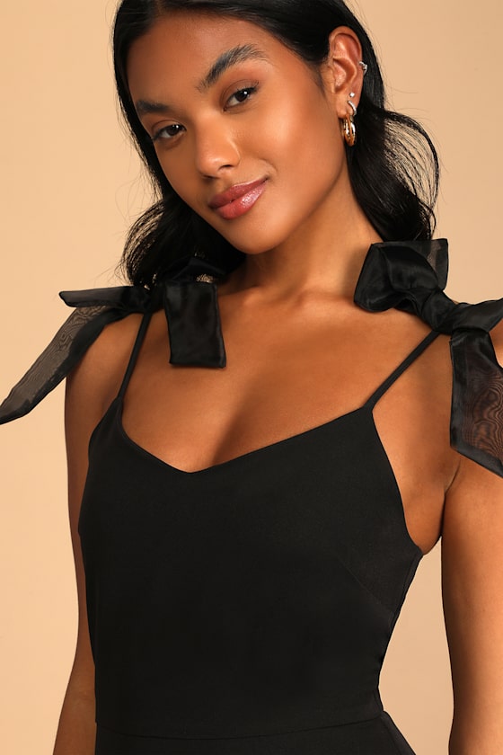 What a Gift Black Bow Strap Midi Dress 2