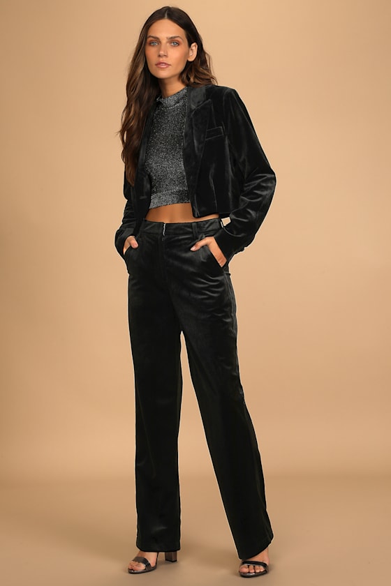 Festive Magic Black Velvet Cropped Blazer 4
