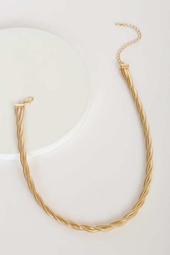 Twist of Fate Gold Twist Necklace 1