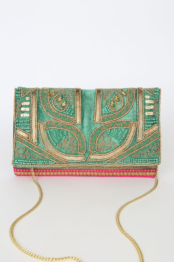 Bead the Best Green Velvet Beaded Clutch 3