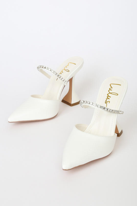 MYRA-6/MYRAA: WHITE 1