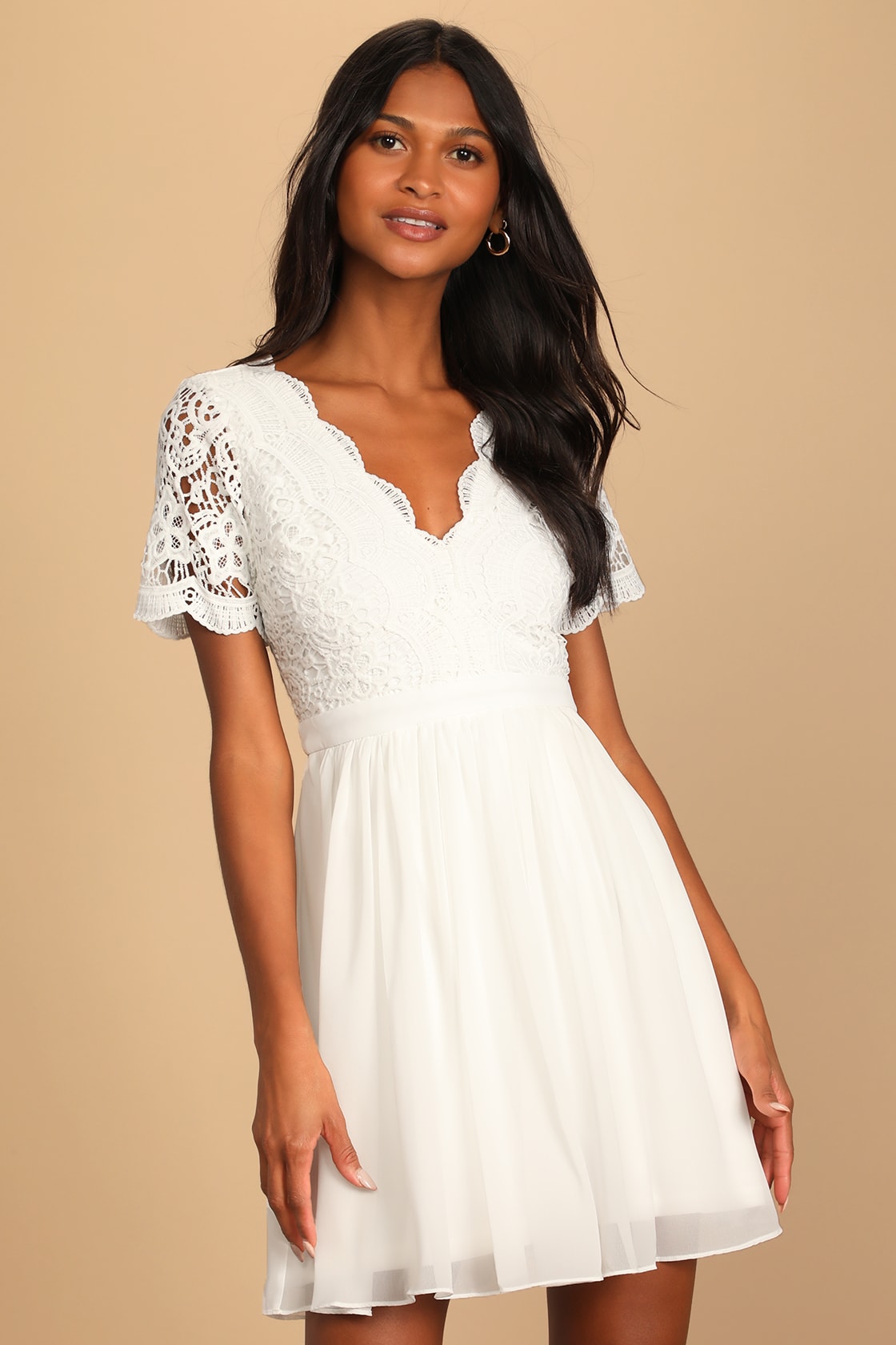 White Lace V Neck Graduation Dress with Short Sleeves