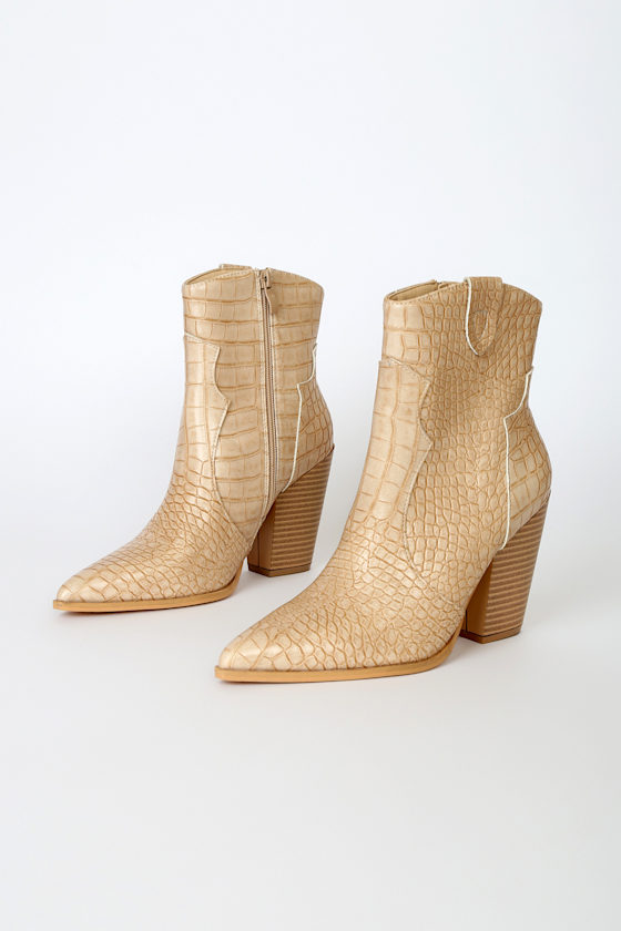 Oscar Light Nude Crocodile-Embossed Pointed-Toe Booties