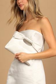 Total Romantic White Satin Bow Clutch 6
