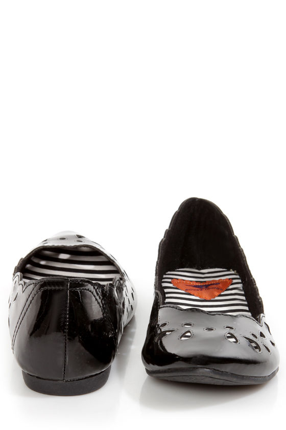 rocket dog black flat shoes