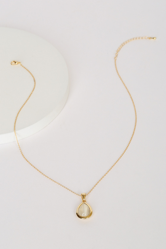 It's Forever Gold Pendant Necklace 1