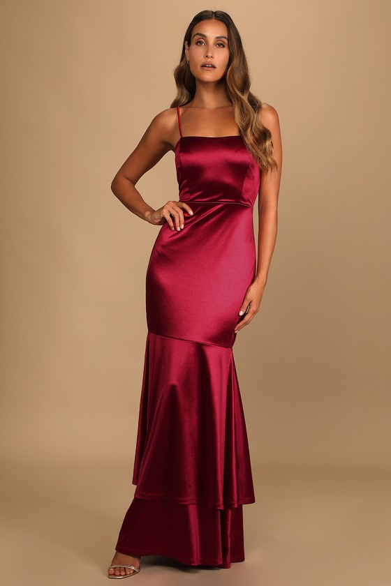 Extravagant red satin ball gown wedding/prom dress with red flower and  glitter details