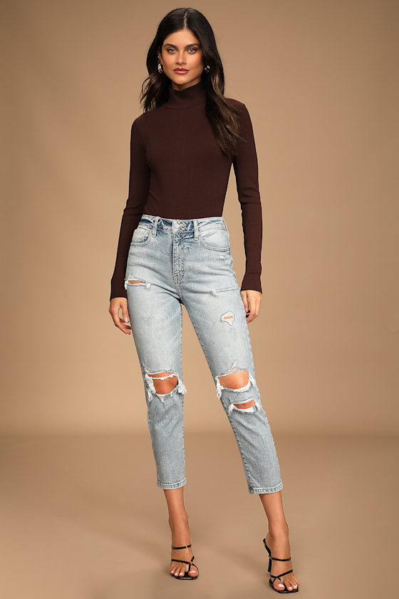 Tobi Light Wash High-Waisted Distressed Jeans 7