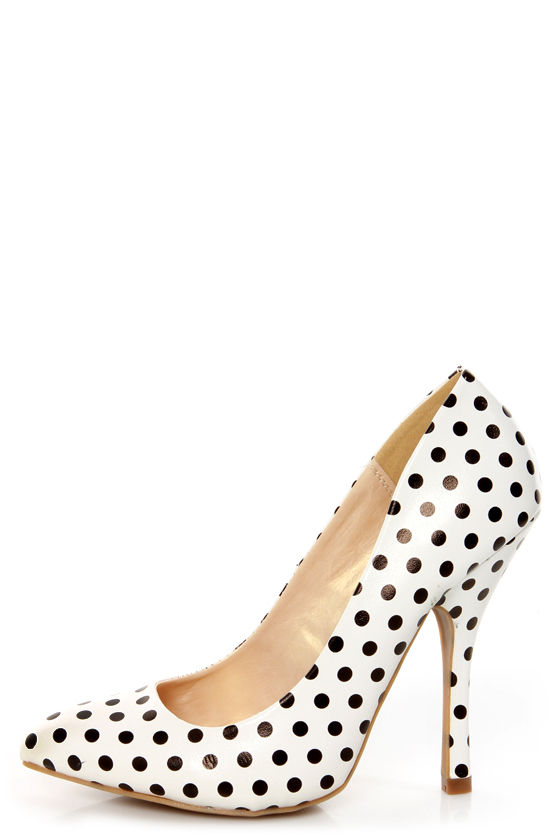 Black Polka Dot Pointed Pumps 