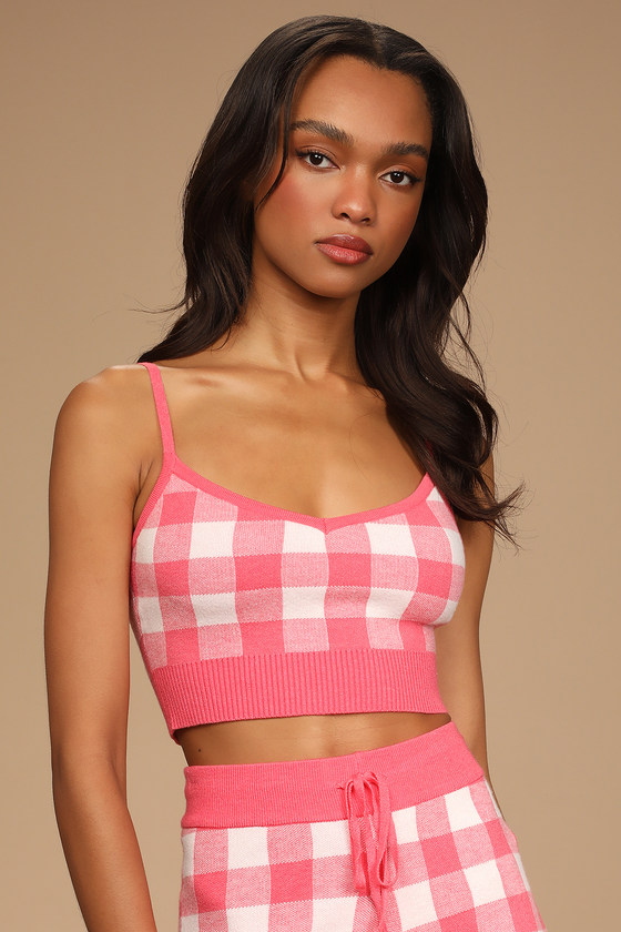 Relaxing Made Easy Coral Gingham Cropped Sweater Cami Top
