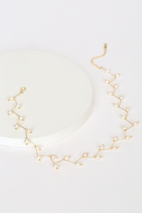Isla 14KT Gold and White Pearl Choker Necklace 3