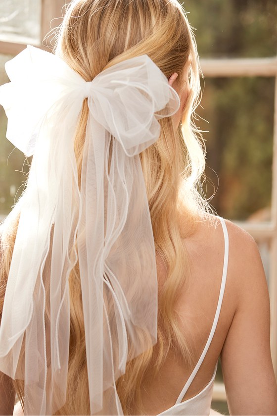 bridesmaid hairstyles 14