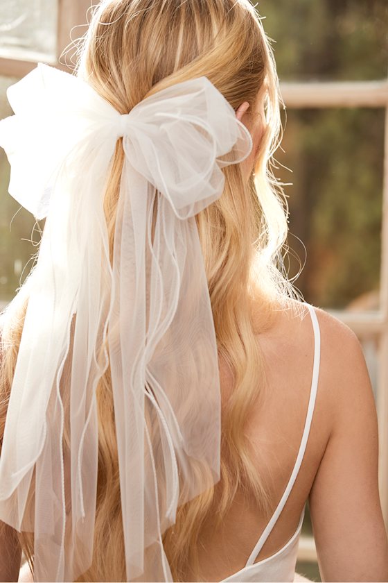 My Dearly Beloved White Organza Oversized Bow Hair Clip 1