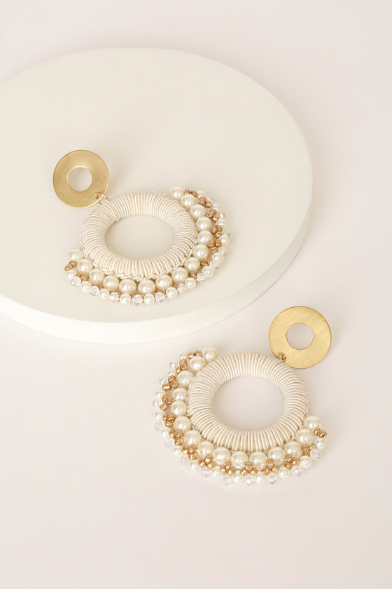 Upscale Beauty White Pearl Beaded Earrings 3