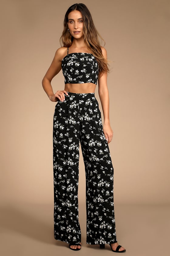 I21D2242: BLACK/WHITE/GREEN 5