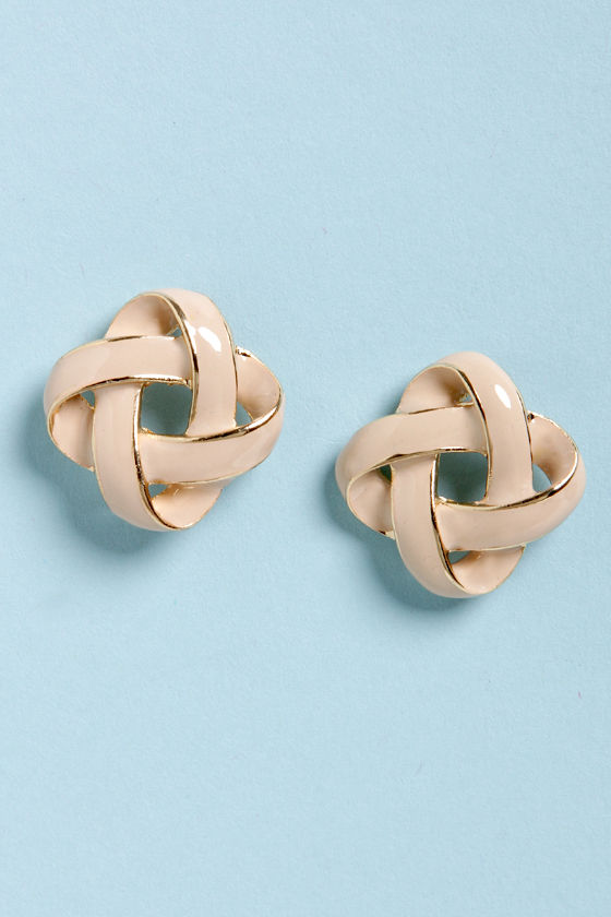 Cute Blush Earrings Gold Earrings 11.00 Lulus