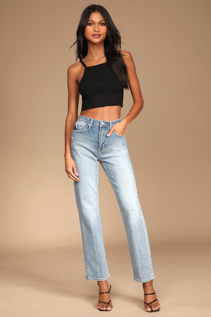 In love with this top and the fit of these jeans  Black top and jeans, Crop  top with jeans, Black top outfit