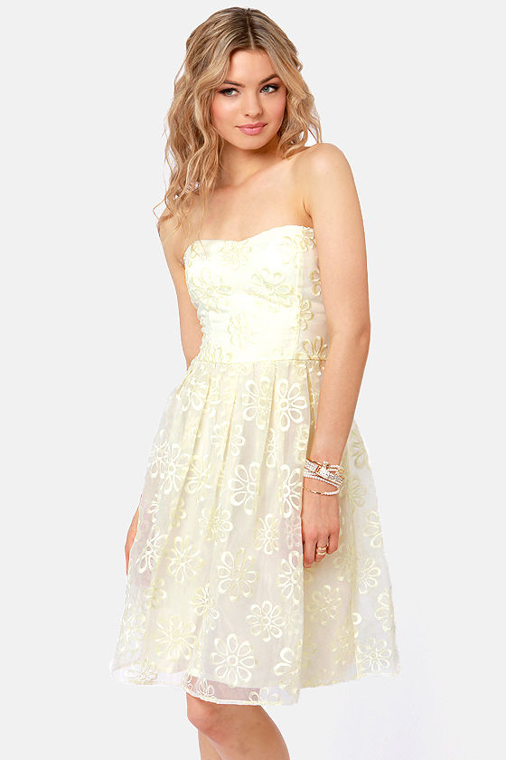 cream strapless dress