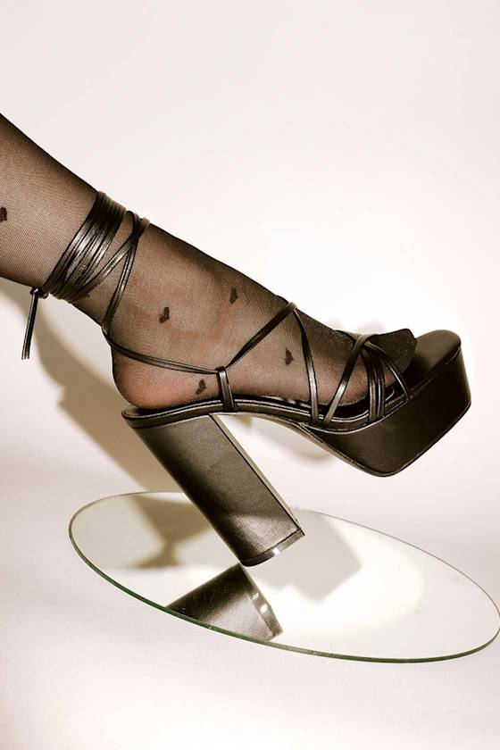 Lugyy Black Lace-Up Platform Heels 6