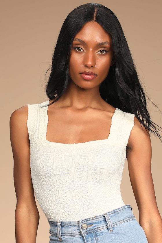 Love Letter Ivory Floral Jacquard Cropped Cami Top 2