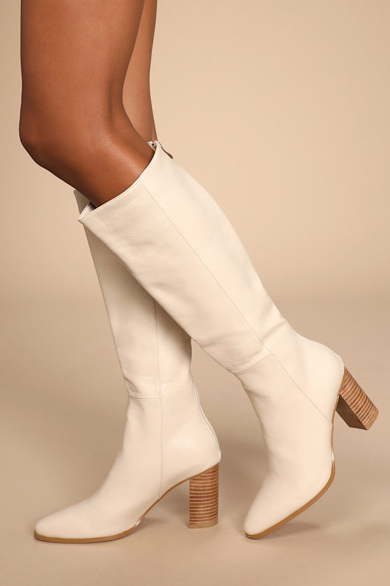 Vanessa Snow Pointed-Toe Knee-High Boots 1