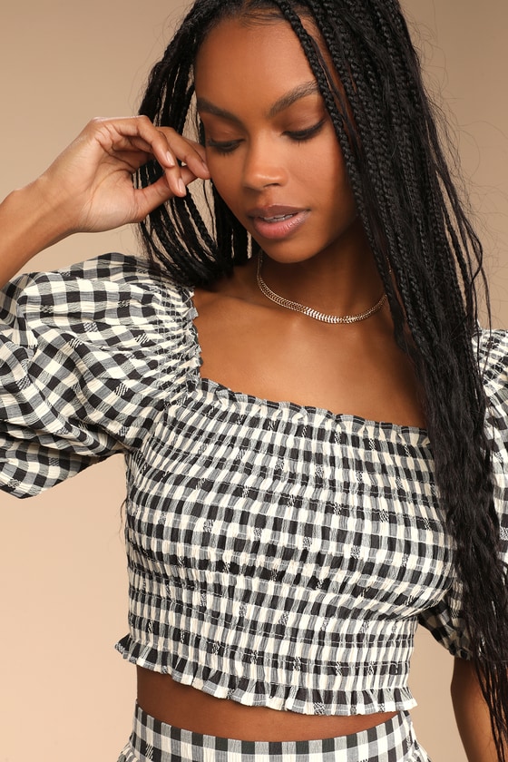 Gingham shop smocked top