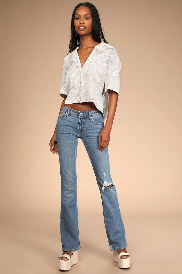 Free People Carmen Flare - Medium Wash Jeans - Low-Rise Jeans - Lulus