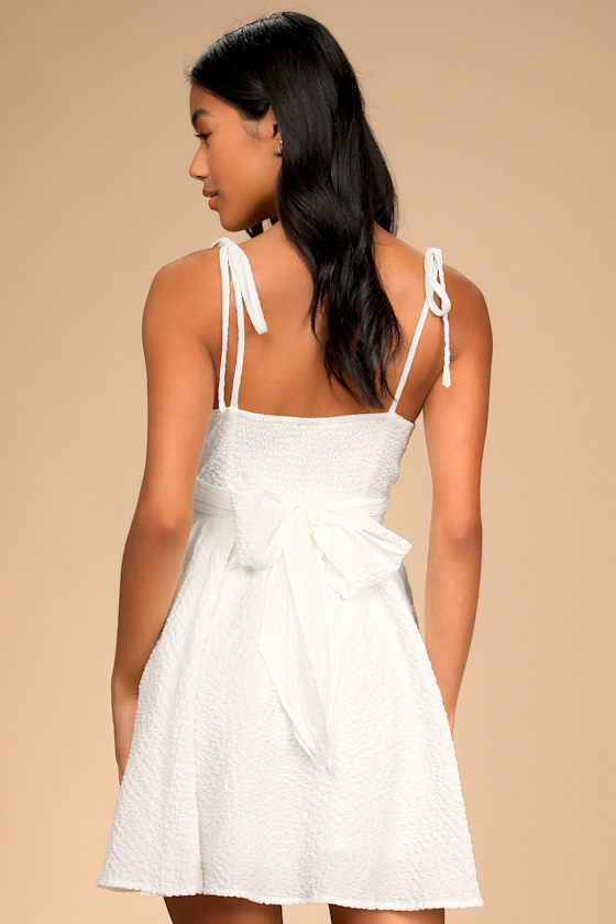 Cute and Sweet White Tie-Back Mini Skater Dress - thumbnail 4