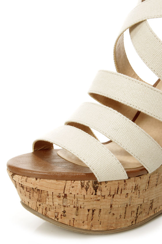 CC HIGH SANDAL 25S 80 MM IN BEIGE CALFSKIN WITH PEARL DETAILS