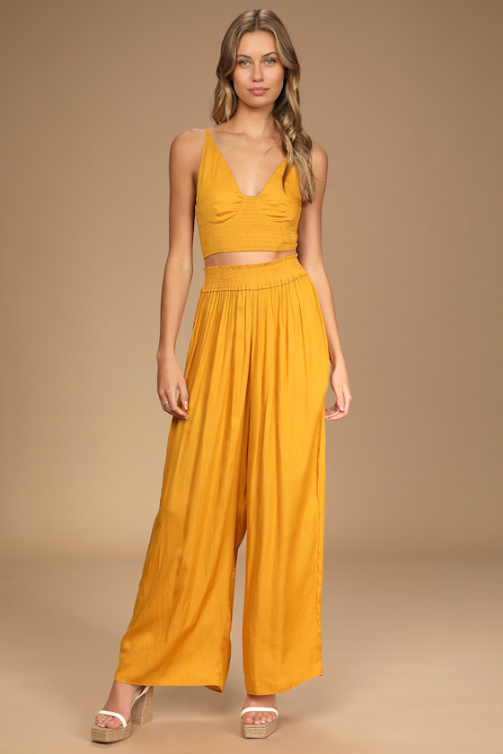 Sleek And Chic Mustard Yellow Wide-Leg Pants 3