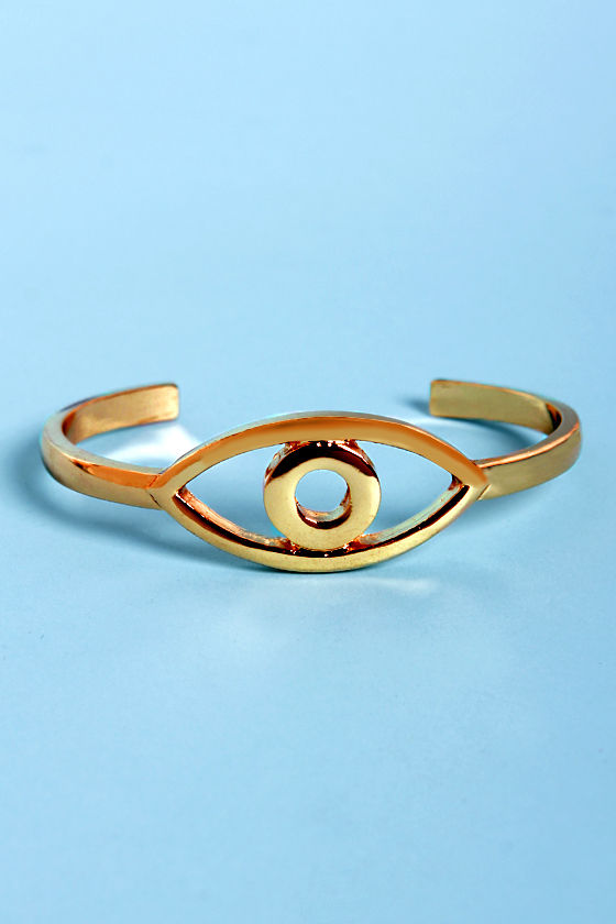 bracelet clutch