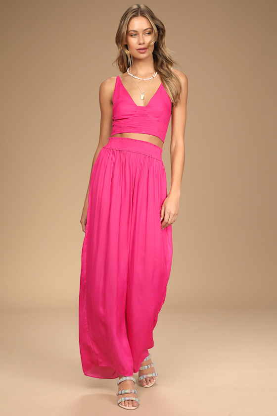 Sleek And Chic Hot Pink Sleeveless Smocked Crop Top 3