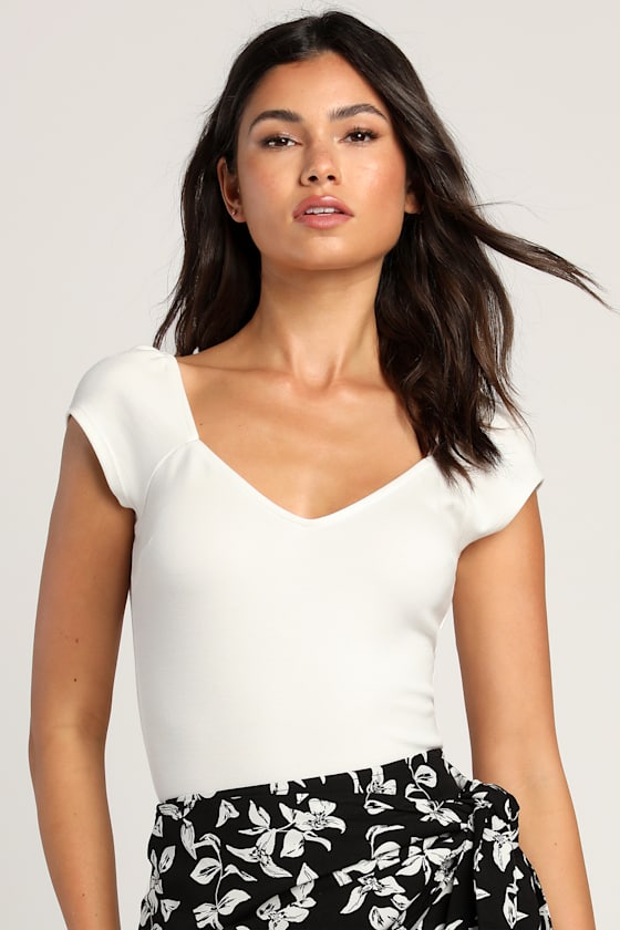Guess Women's Short Sleeve Bodysuit White Size XS