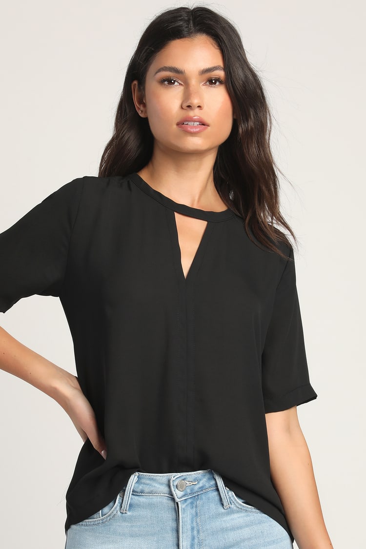 black short sleeve blouse