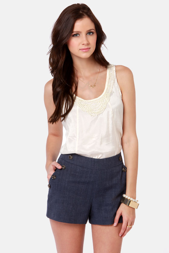 navy blue shorts outfit women's