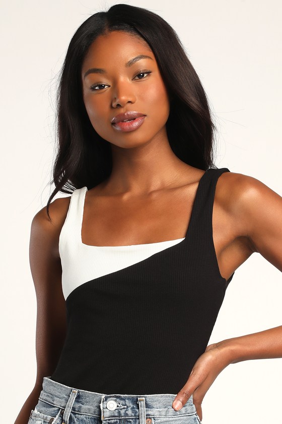 Style Synergy Black and White Ribbed Color Block Bodysuit