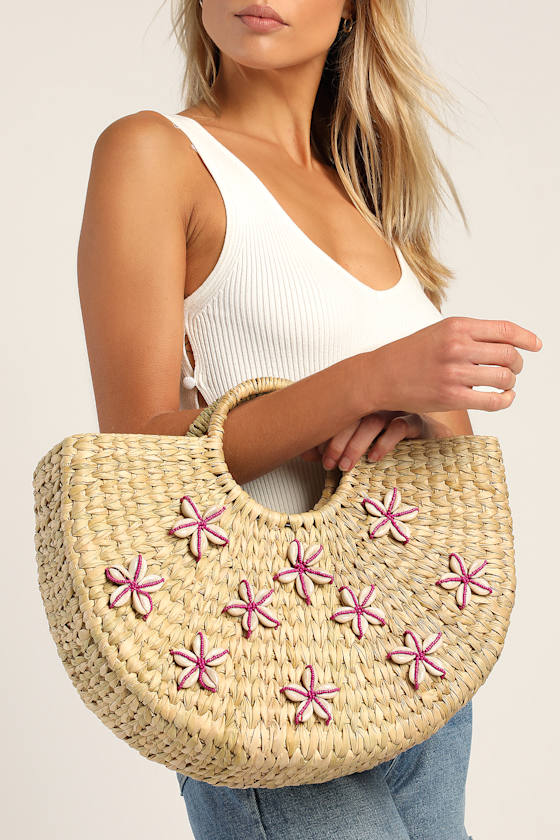 Shells in The Sand Beige and Pink Woven Straw Tote 1