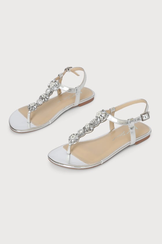 Betsey johnson amara 2025 sandal