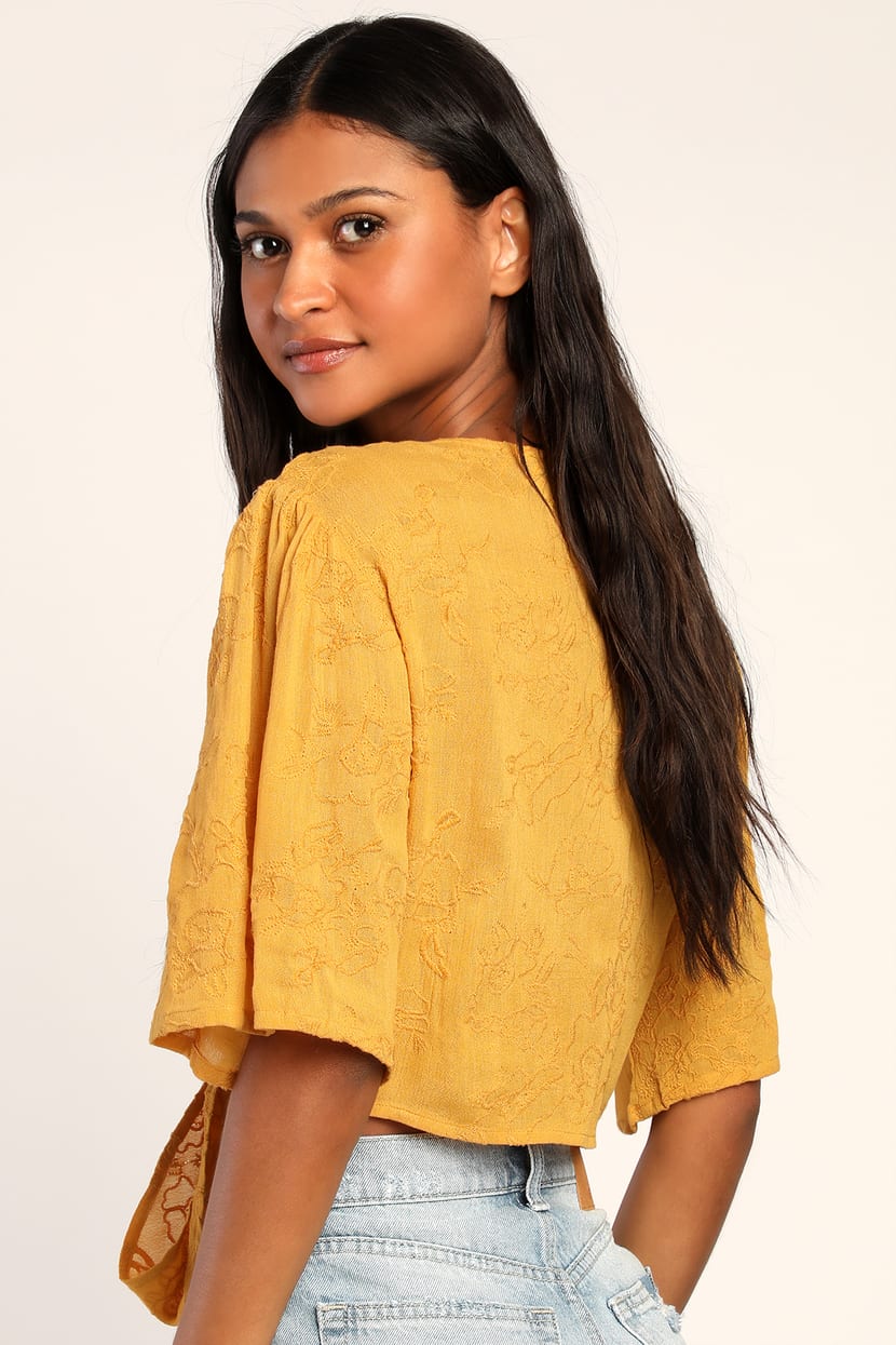 yellow crop t shirt