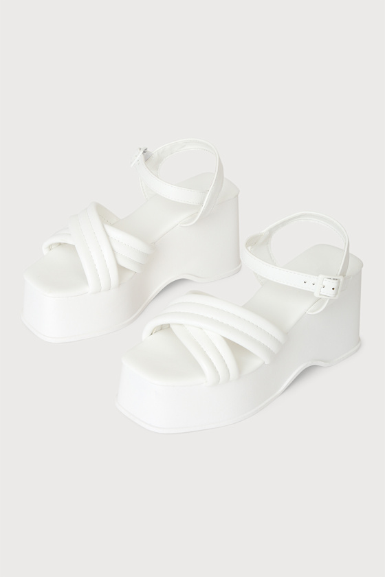 ALVIA-01: white 3