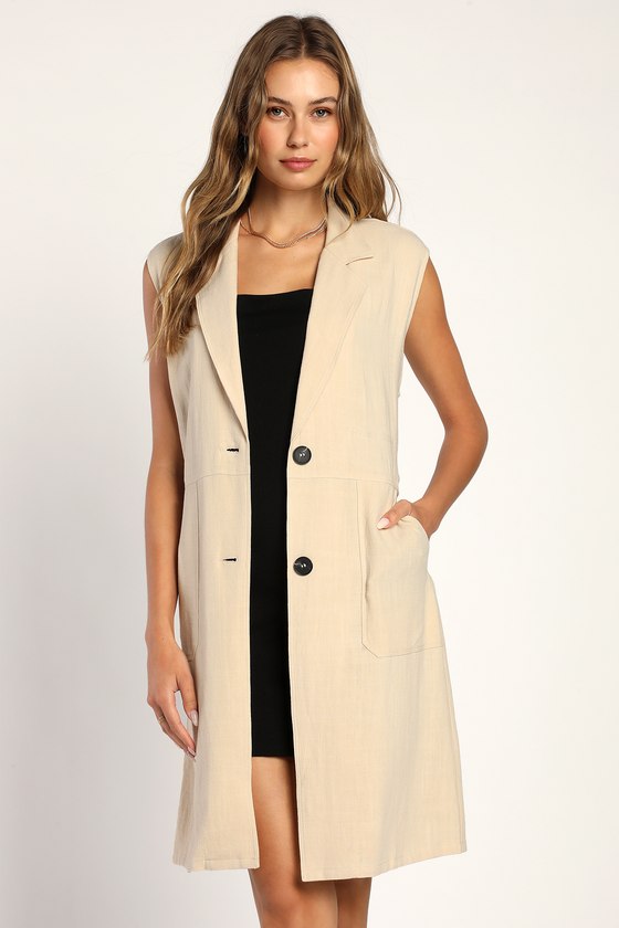 Cape Summers Beige Sleeveless Trench Coat