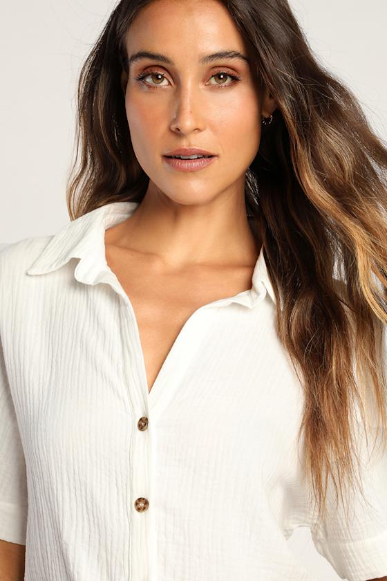 Sweetly Savvy White Short Sleeve Button-Up Tie Front Top 5