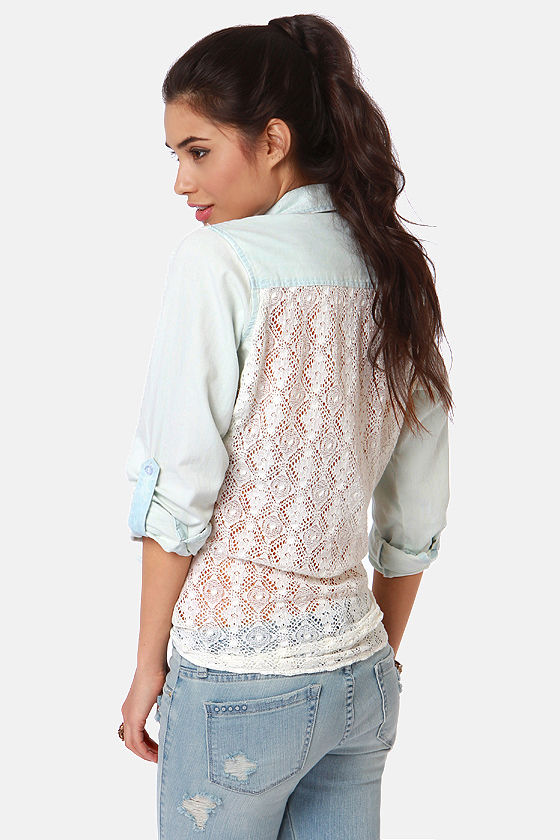 Lira Darling Lace Back Button-Up Top