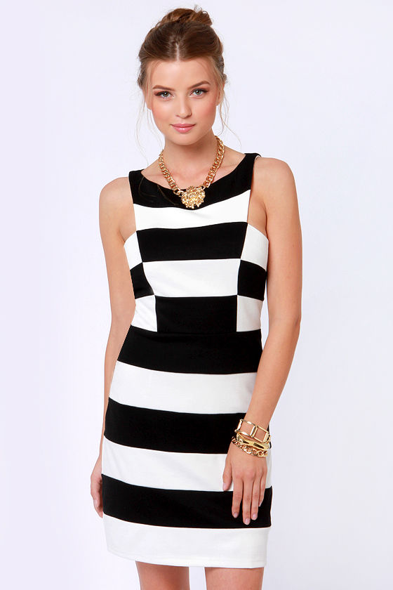 Back By De-band Black and White Striped Dress